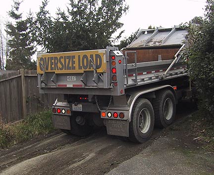 9913_oversize_load