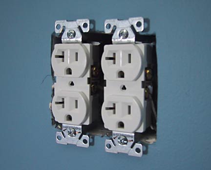 999904_white_receptacles