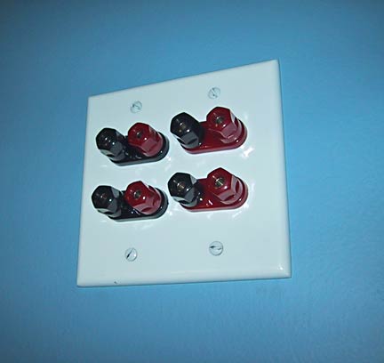 999961_audio_plugs