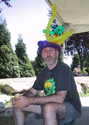 dave_balloon_hat